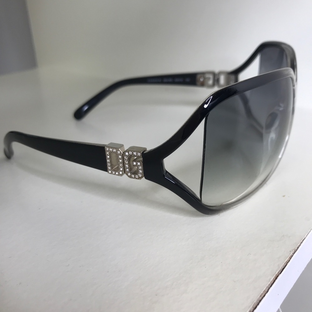 DOLCE & GABANA SUNGLASSES OVERSIZED